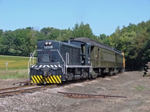 #1256 leads the daily train at Ulrich Road on Sept. 8, 2007. Tim Martin photo.